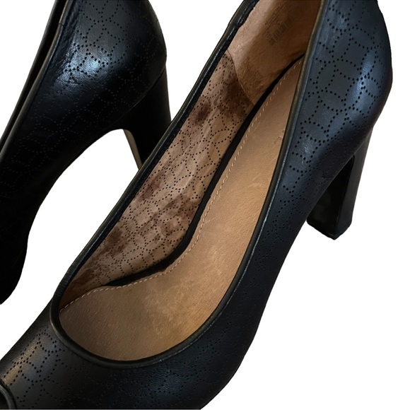 Fossil Women’s Size 10 Black Perforated Peep Toe Heels. - Picture 9 of 10
